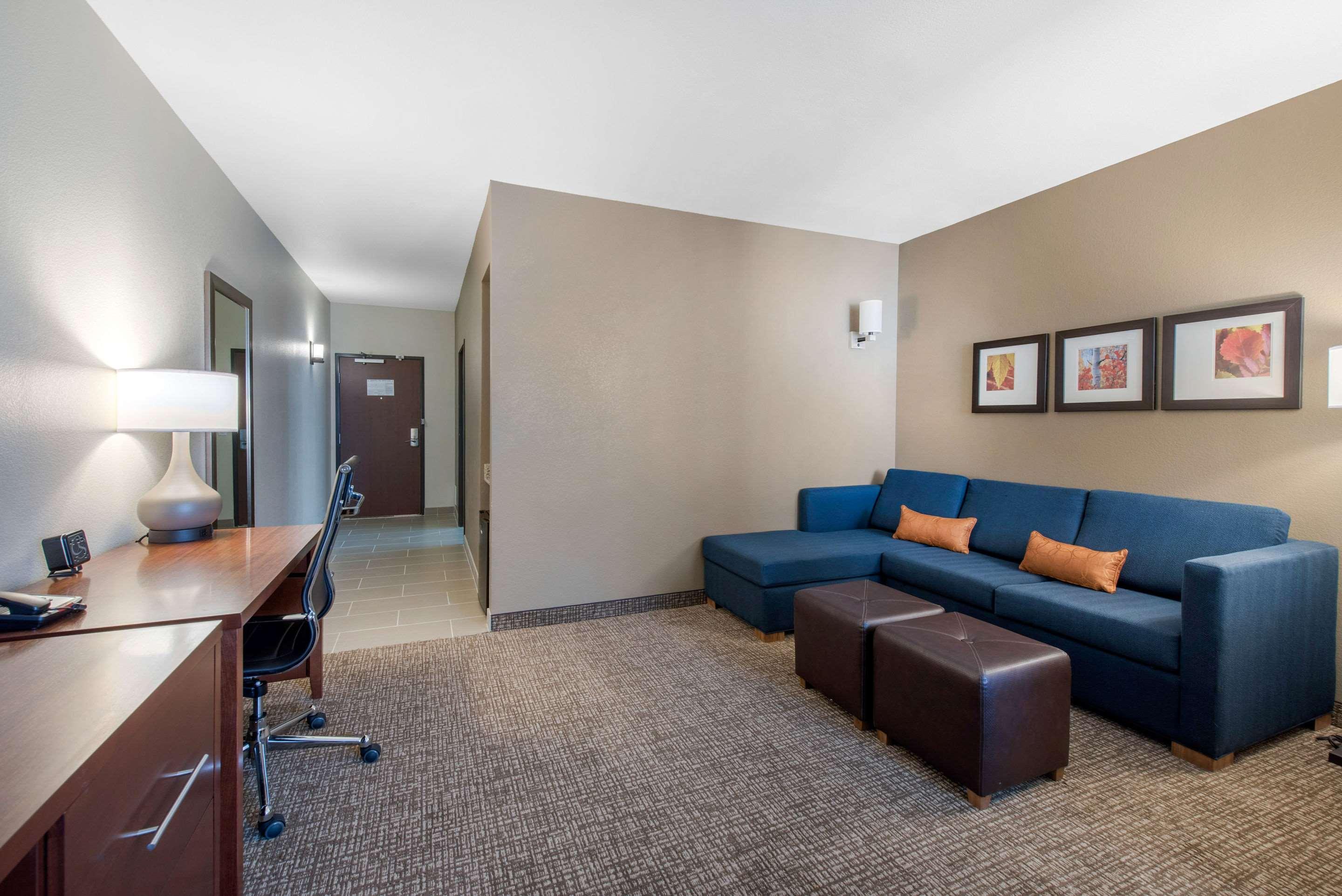 Comfort Suites Denver International Airport Extérieur photo